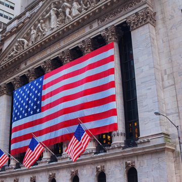 Banking Sector in Centre of Investor Attention Again
